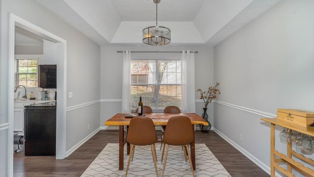 2304 Peak Hill Cv, Nashville, TN 37211