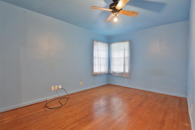 851 Sara Rose Street, Houston, TX 77018