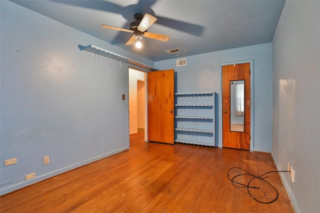 851 Sara Rose Street, Houston, TX 77018