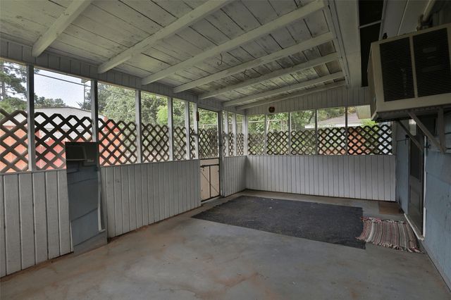 851 Sara Rose Street, Houston, TX 77018