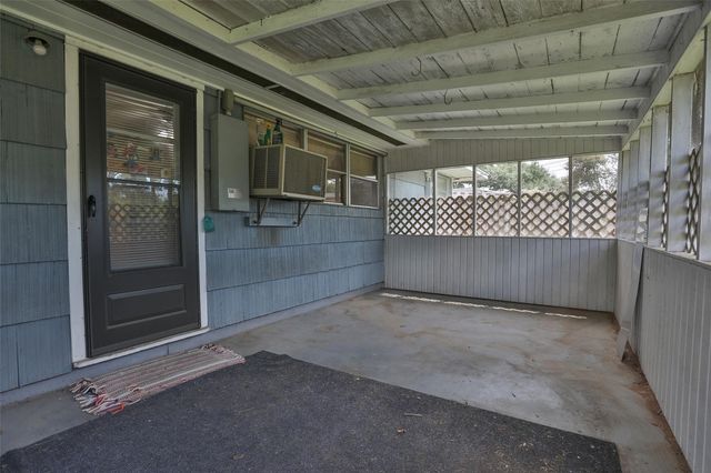 851 Sara Rose Street, Houston, TX 77018