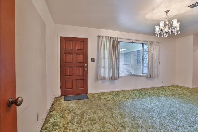 851 Sara Rose Street, Houston, TX 77018
