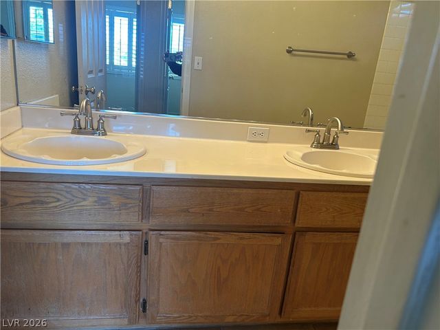 2624 RIDGEWATER Circle, Las Vegas, NV 89074