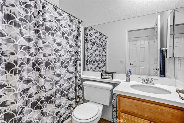 13048 Evanston, Victorville, CA 92392