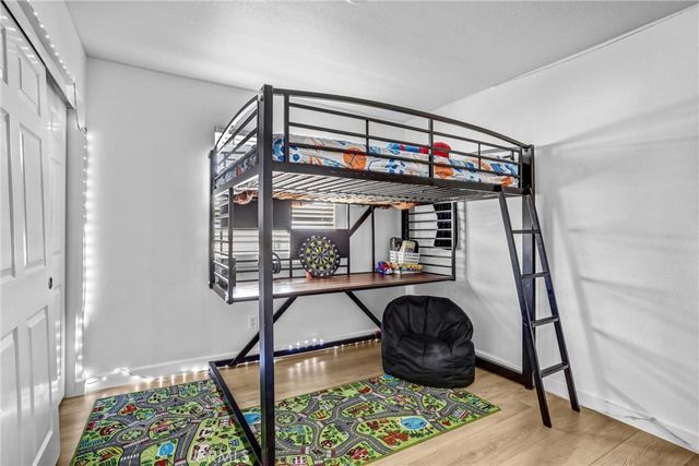 13048 Evanston, Victorville, CA 92392