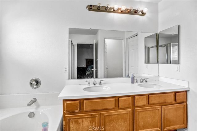 13048 Evanston, Victorville, CA 92392