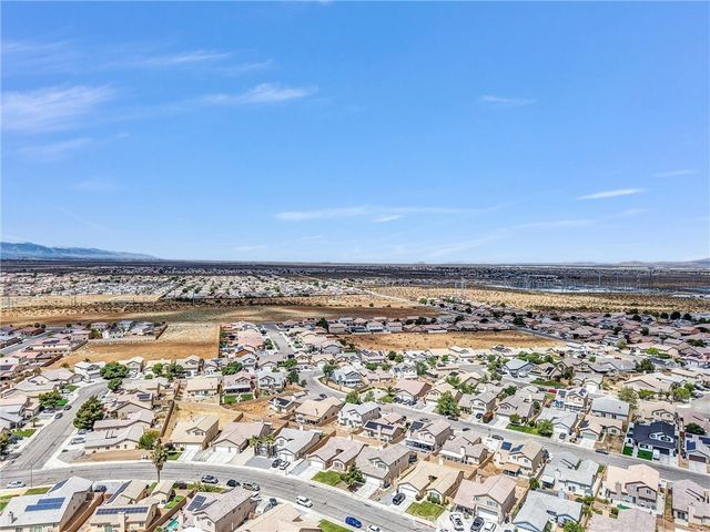 13048 Evanston, Victorville, CA 92392