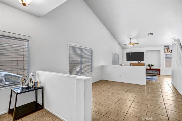 13048 Evanston, Victorville, CA 92392