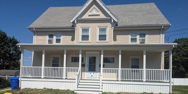 11 Maple 1, Rockland, MA 02370