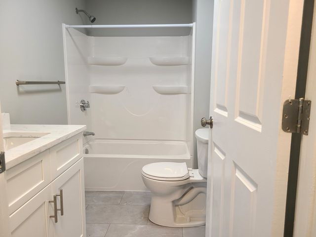 11 Maple 1, Rockland, MA 02370