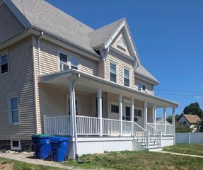 11 Maple 1, Rockland, MA 02370