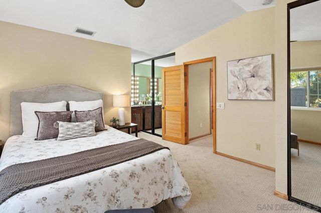 7233 Canyon Hill Ct, San Diego, CA 92126