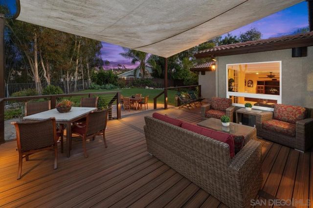 7233 Canyon Hill Ct, San Diego, CA 92126