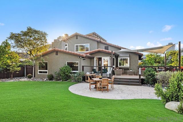 7233 Canyon Hill Ct, San Diego, CA 92126