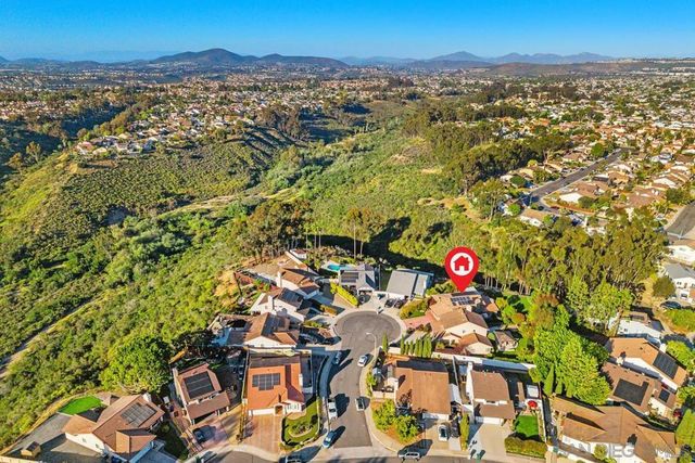 7233 Canyon Hill Ct, San Diego, CA 92126