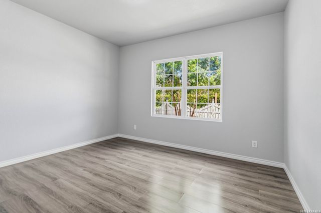 1615 Hough, Adkins, TX 78101