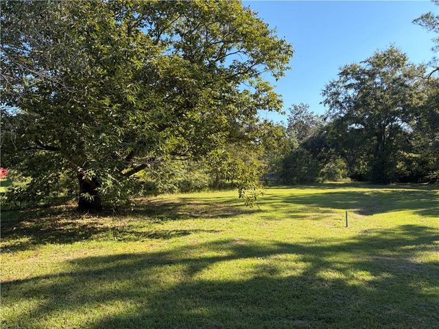 6735 Pugh Road, Grand Bay, AL 36541