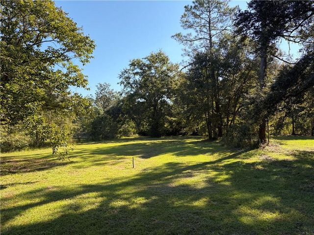 6735 Pugh Road, Grand Bay, AL 36541