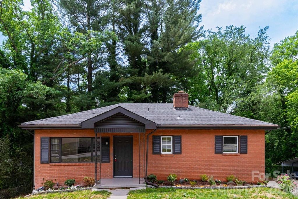 258 New Leicester Highway, Asheville, NC 28806