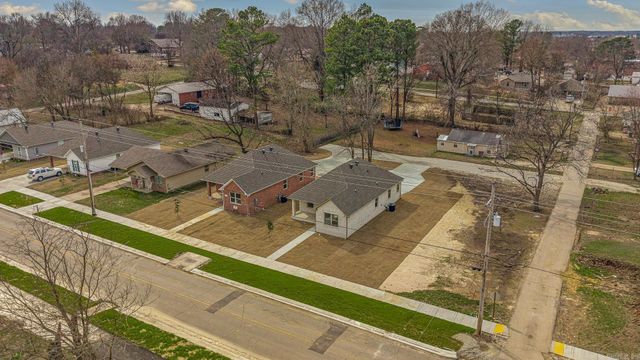 624 N 4th Street, Paragould, AR 72450