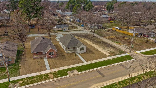 624 N 4th Street, Paragould, AR 72450
