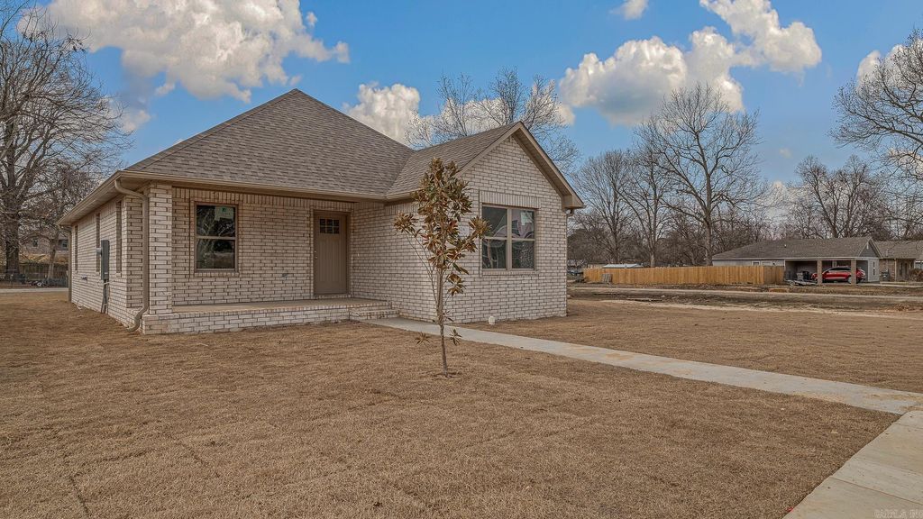 624 N 4th Street, Paragould, AR 72450
