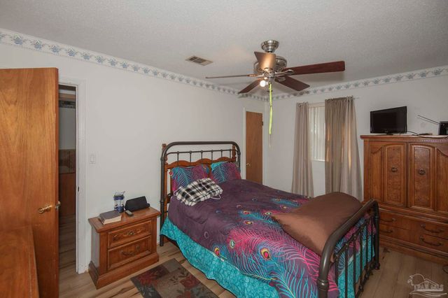 4361 W Avenida De Golf, Pace, FL 32571