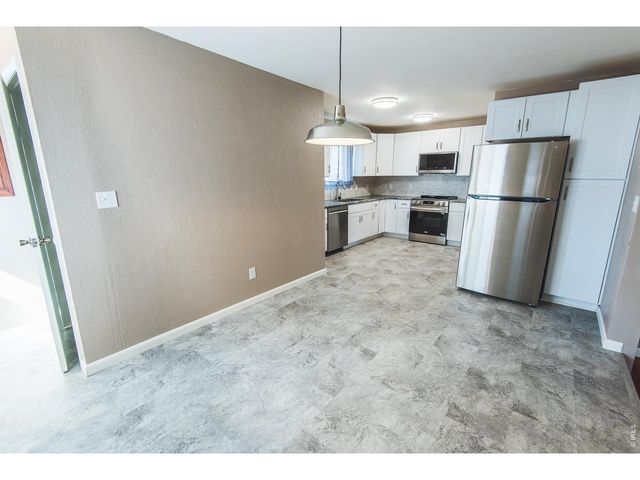 1013 Jennifer Dr, Loveland, CO 80537