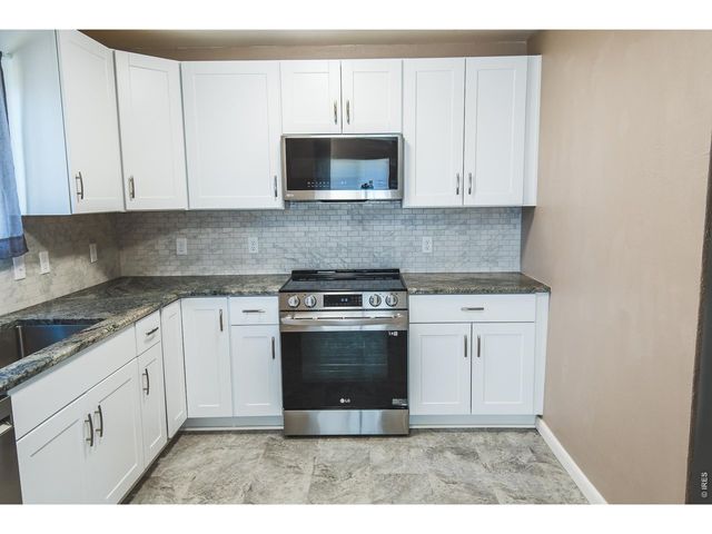 1013 Jennifer Dr, Loveland, CO 80537