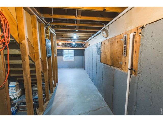 1013 Jennifer Dr, Loveland, CO 80537