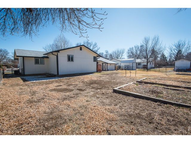 1013 Jennifer Dr, Loveland, CO 80537