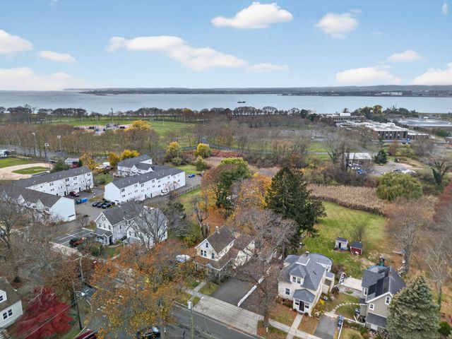 444 Woodward Avenue, New Haven, CT 06512