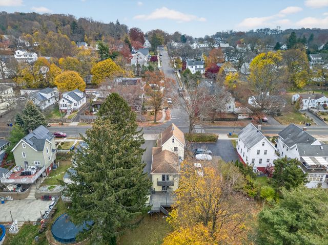 444 Woodward Avenue, New Haven, CT 06512