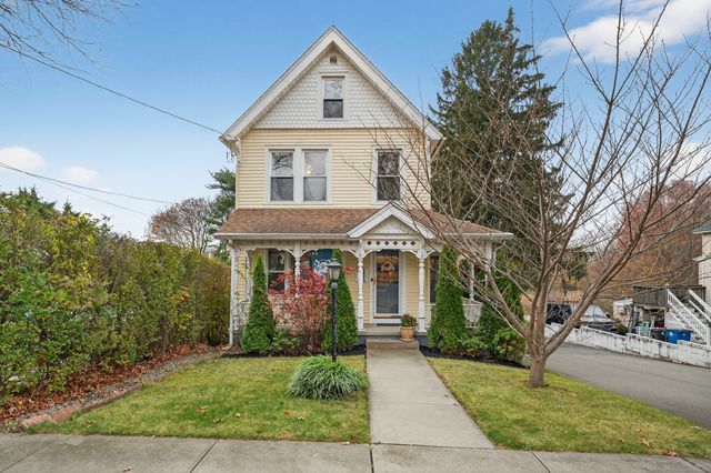 444 Woodward Avenue, New Haven, CT 06512