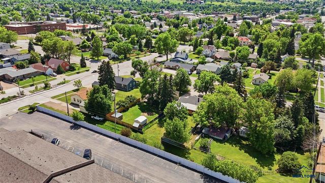 822 N 10th Street, Spearfish, SD 57783