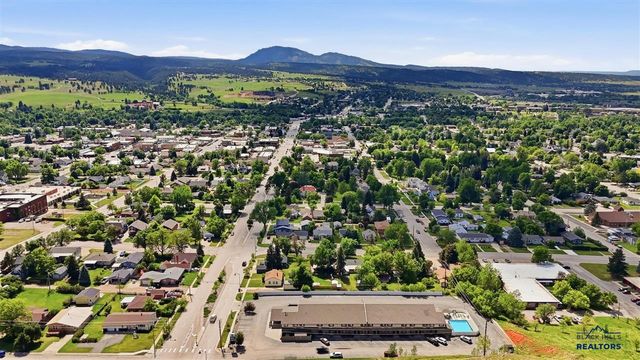 822 N 10th Street, Spearfish, SD 57783