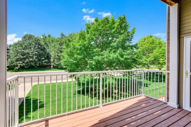 3800 85th Avenue N 117, Brooklyn Park, MN 55443