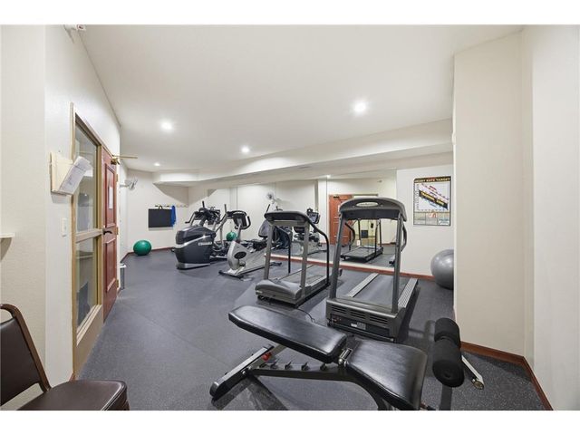 3800 85th Avenue N 117, Brooklyn Park, MN 55443