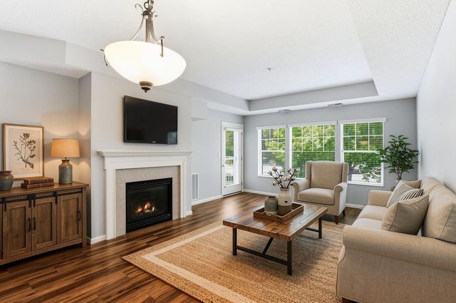 3800 85th Avenue N 117, Brooklyn Park, MN 55443