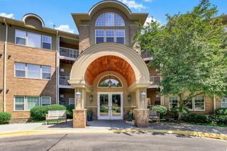 3800 85th Avenue N 117, Brooklyn Park, MN 55443