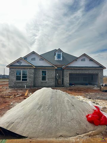 210 Farmland Circle, Perry, GA 31069