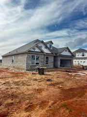 210 Farmland Circle, Perry, GA 31069