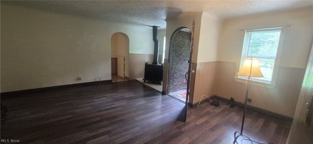10077 Valleyview Drive, Columbia Station, OH 44028