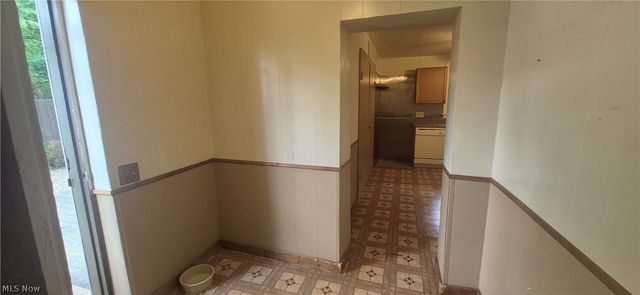 10077 Valleyview Drive, Columbia Station, OH 44028
