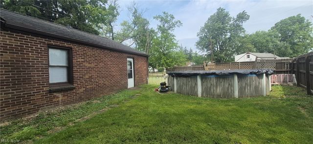10077 Valleyview Drive, Columbia Station, OH 44028
