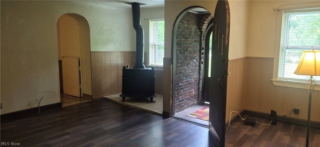 10077 Valleyview Drive, Columbia Station, OH 44028