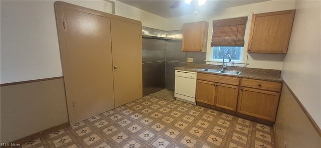10077 Valleyview Drive, Columbia Station, OH 44028