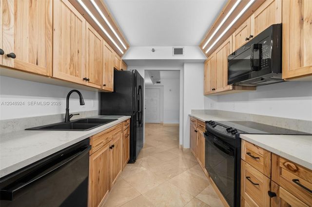 1201 S Ocean Dr 410S, Hollywood, FL 33019