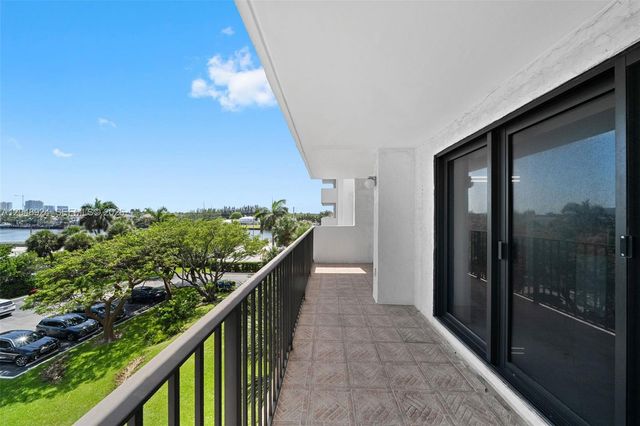 1201 S Ocean Dr 410S, Hollywood, FL 33019