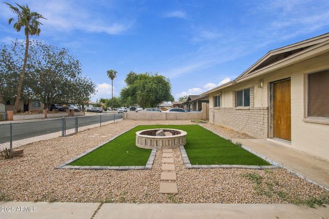 218 W BEAUTIFUL Lane, Phoenix, AZ 85041